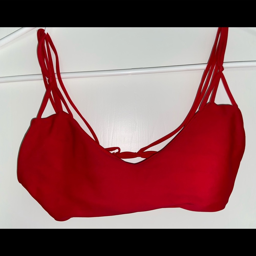 Mikoh red strap oh bikini top!